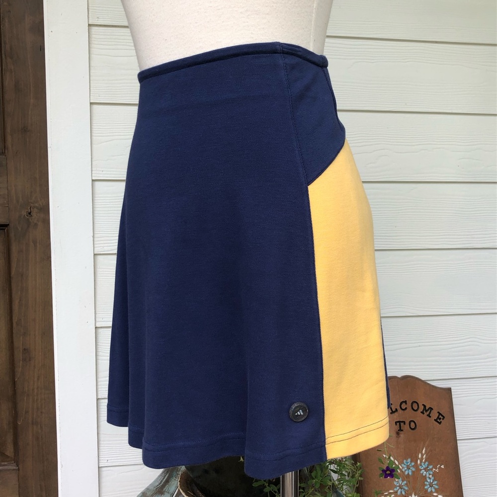 Y2K Adidas tennis skirt